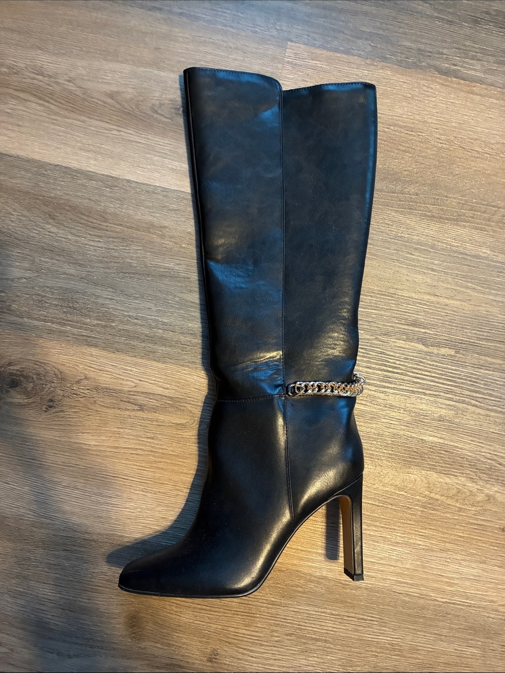 EXPRESS Knee High Gold Chain Black Leather Boots size 8 - Picture 5 of 5